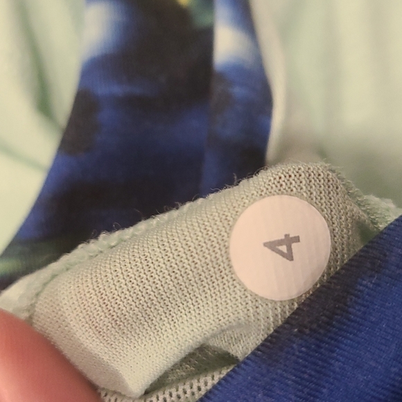 Lululemon Energy Bra Windy Blooms Saphire Blue Multi / Sea Mist - Picture 8 of 8